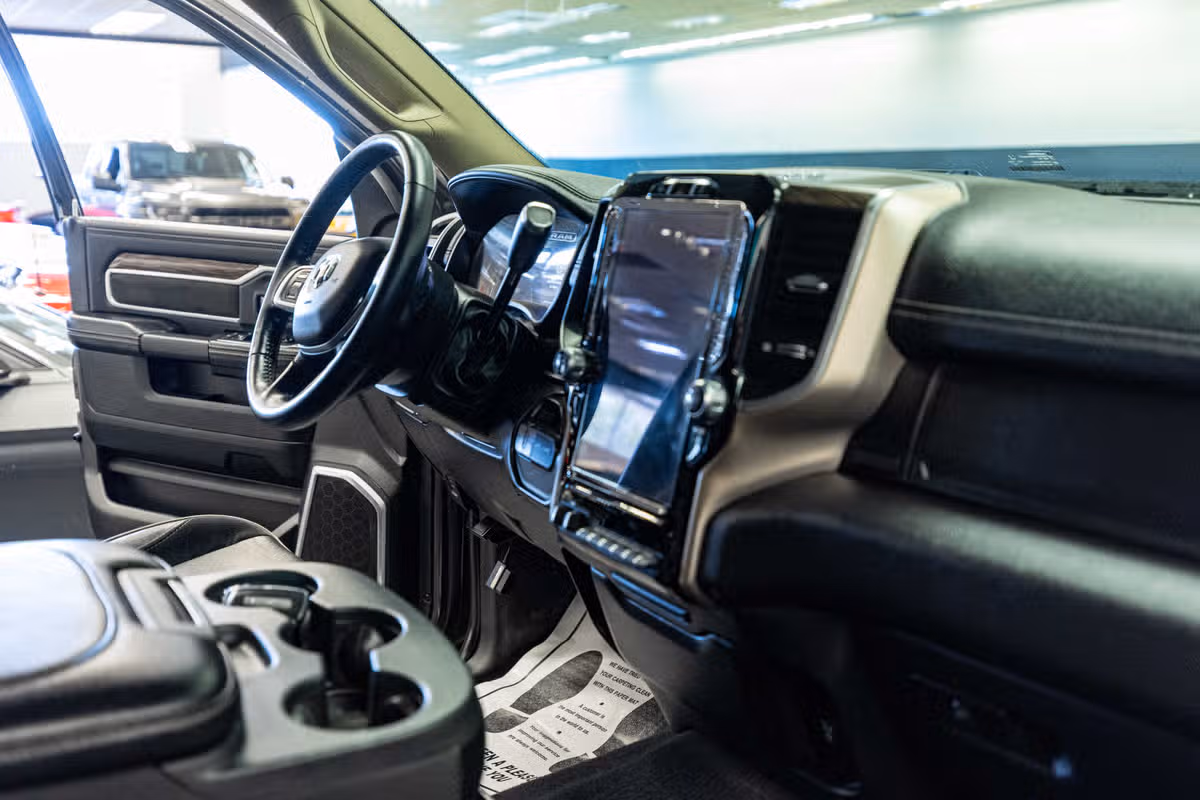 2020 Ram 2500 Laramie Mega Cab Image 15