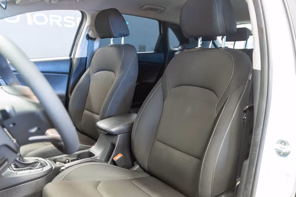 2018 Hyundai ELANTRA GT Base Image 11