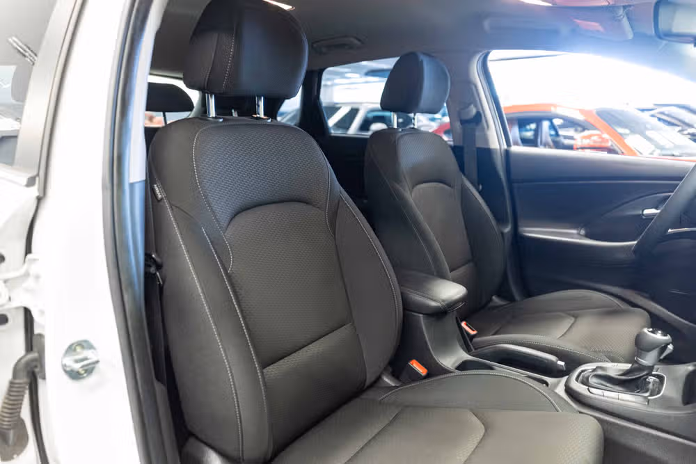 2018 Hyundai ELANTRA GT Base Image 15