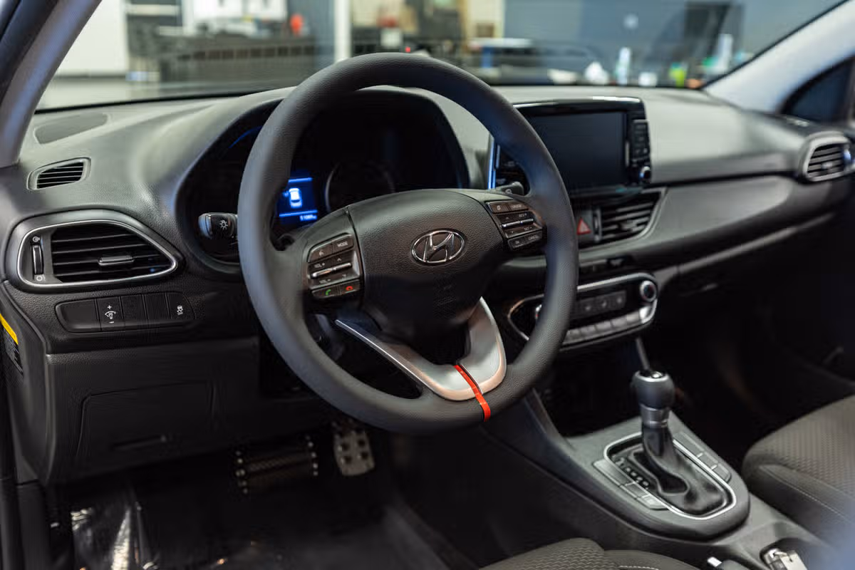 2018 Hyundai ELANTRA GT Base Image 10