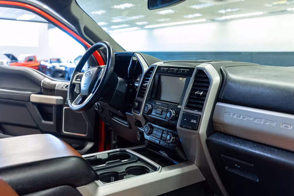 2020 Ford F-350 Super Duty Lariat Image 16