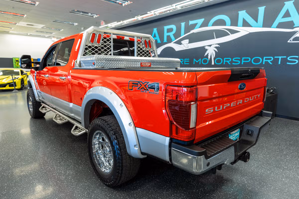 2020 Ford F-350 Super Duty Lariat Image 9