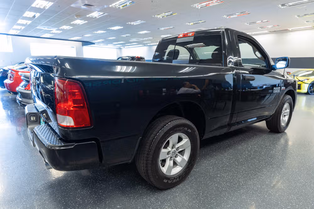 2017 Ram 1500 Express Regular Cab Image 4