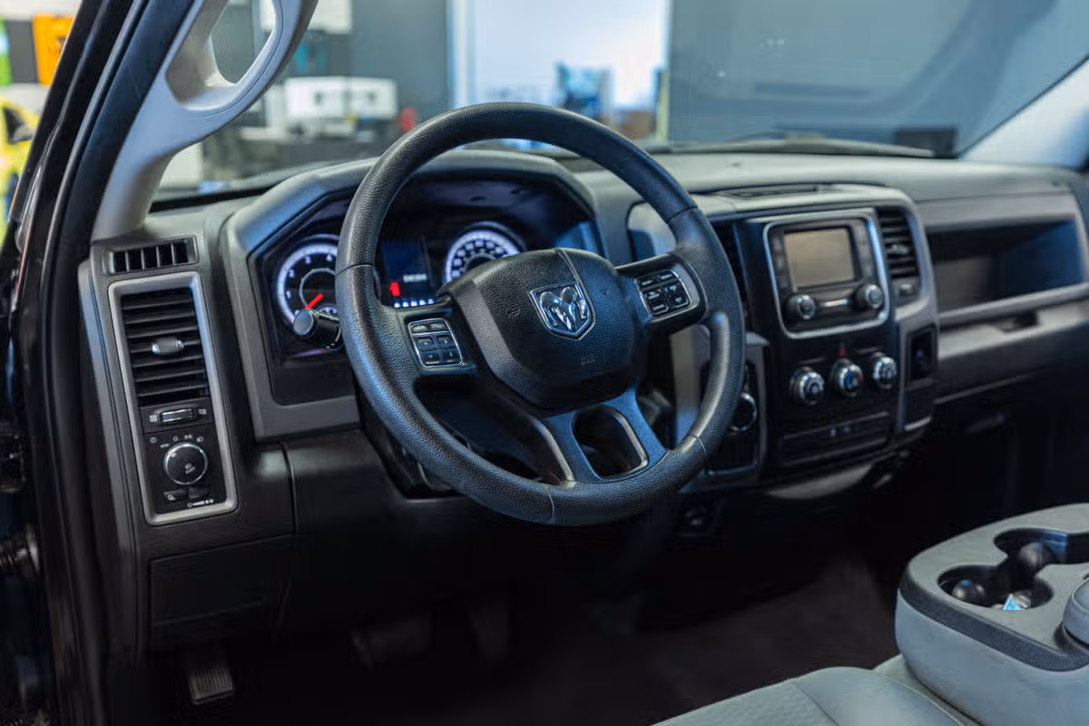 2017 Ram 1500 Express Regular Cab Image 9
