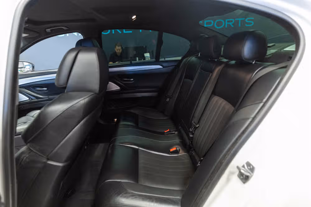 2014 BMW M5 Base Image 12