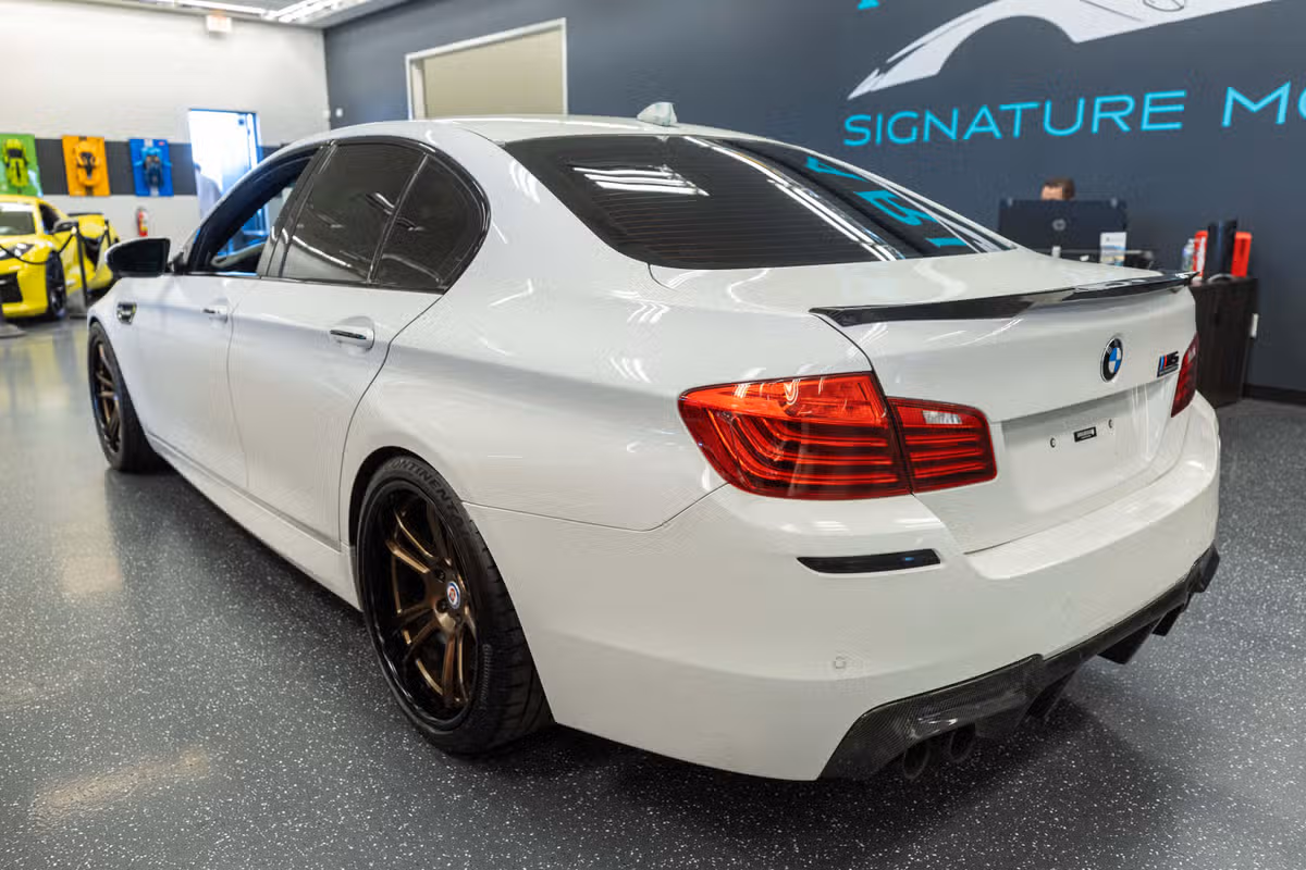 2014 BMW M5 Base Image 8