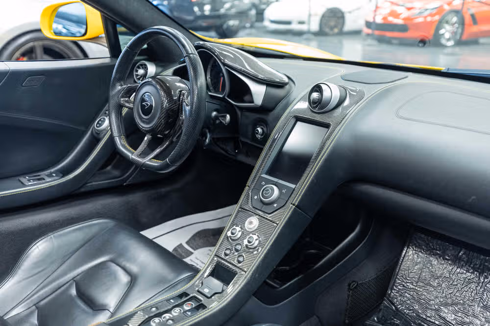 2015 McLaren 650S Spider Base Image 13