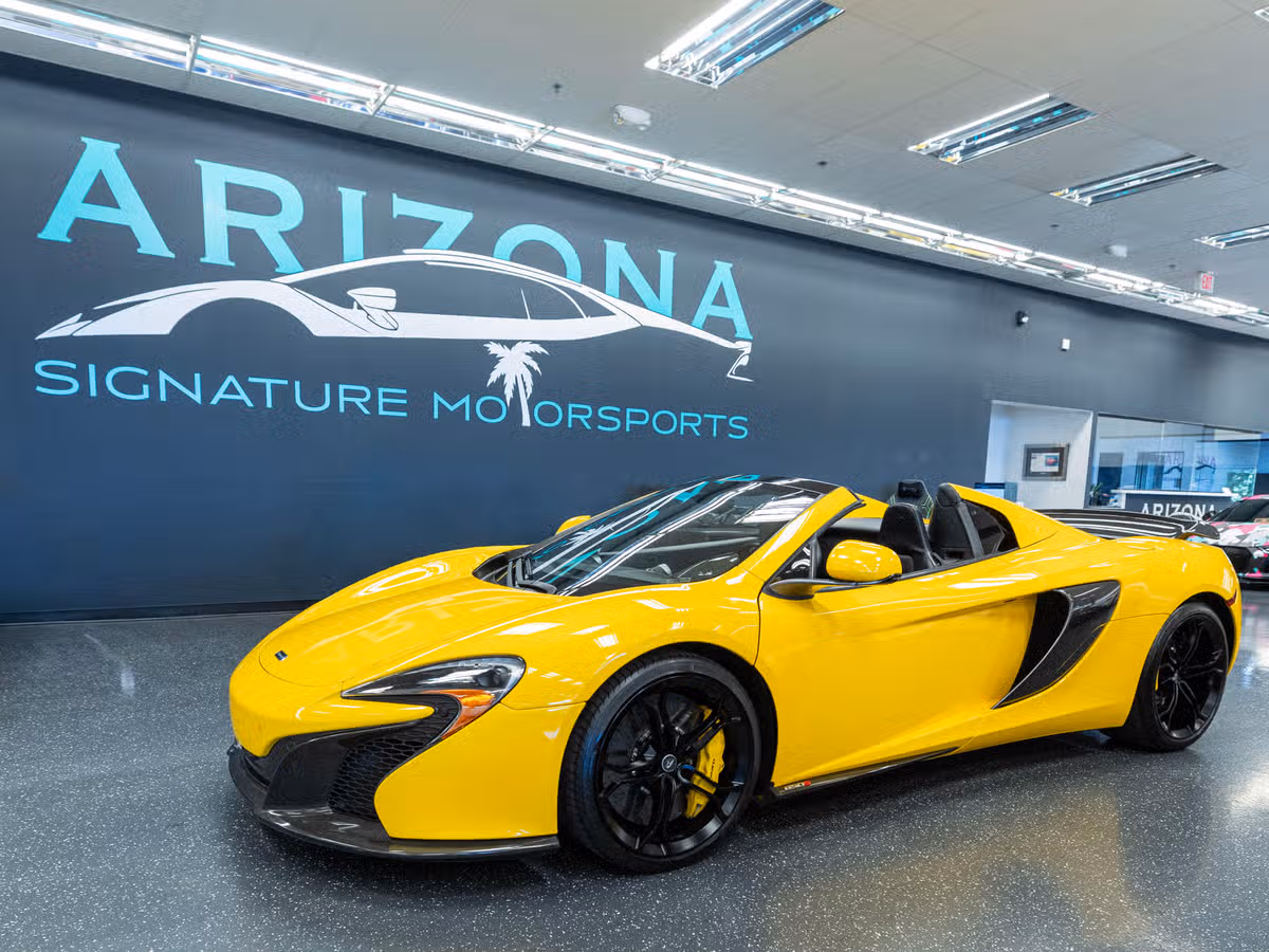 2015 McLaren 650S Spider Base Image 2