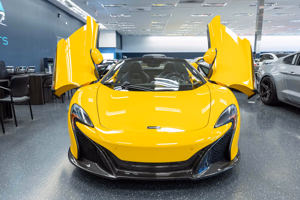2015 McLaren 650S Spider Base Image 17
