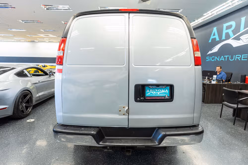 2017 Chevrolet Express 3500 Extended Length Cargo Image 7