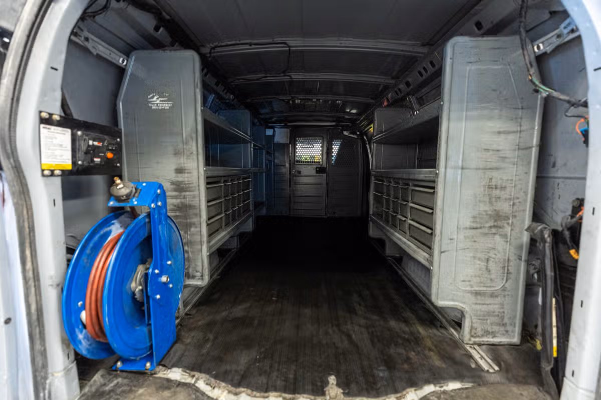 2017 Chevrolet Express 3500 Extended Length Cargo Image 12