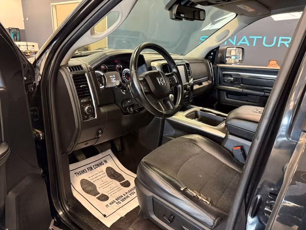 2018 Ram 1500 Night Image 9