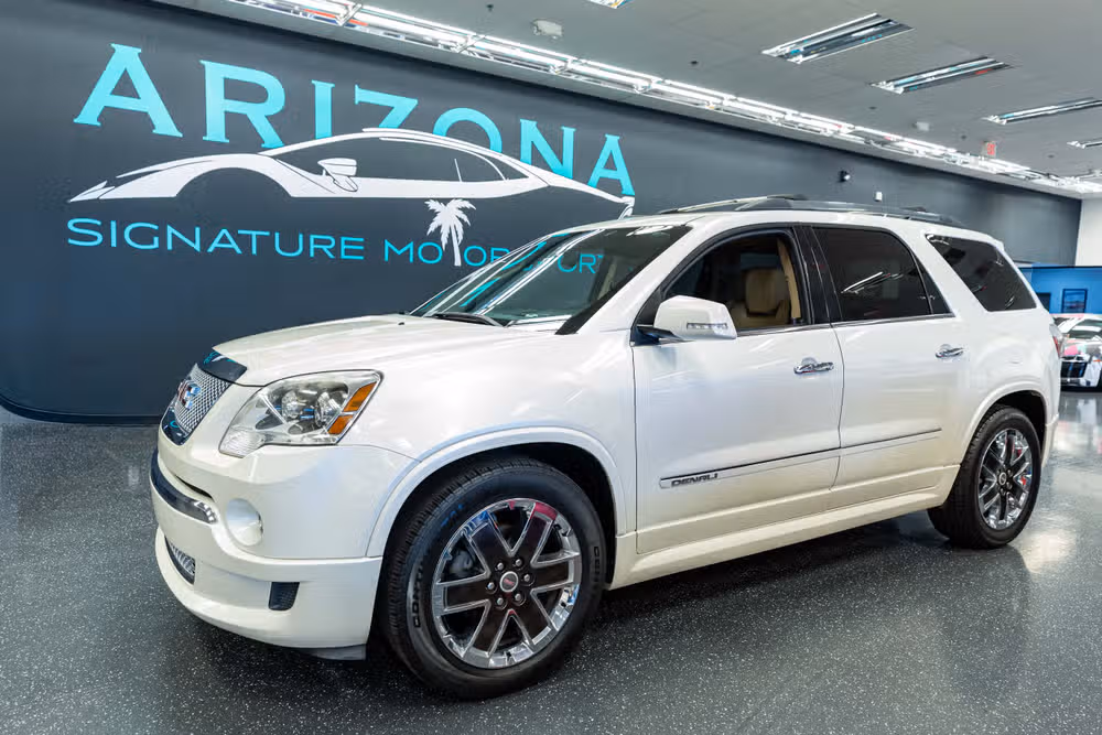 2012 GMC Acadia Denali Image 1