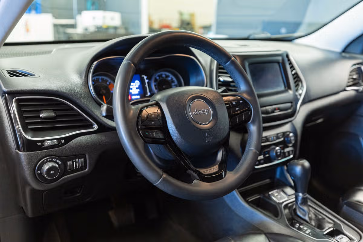 2020 Jeep Cherokee Altitude Image 10
