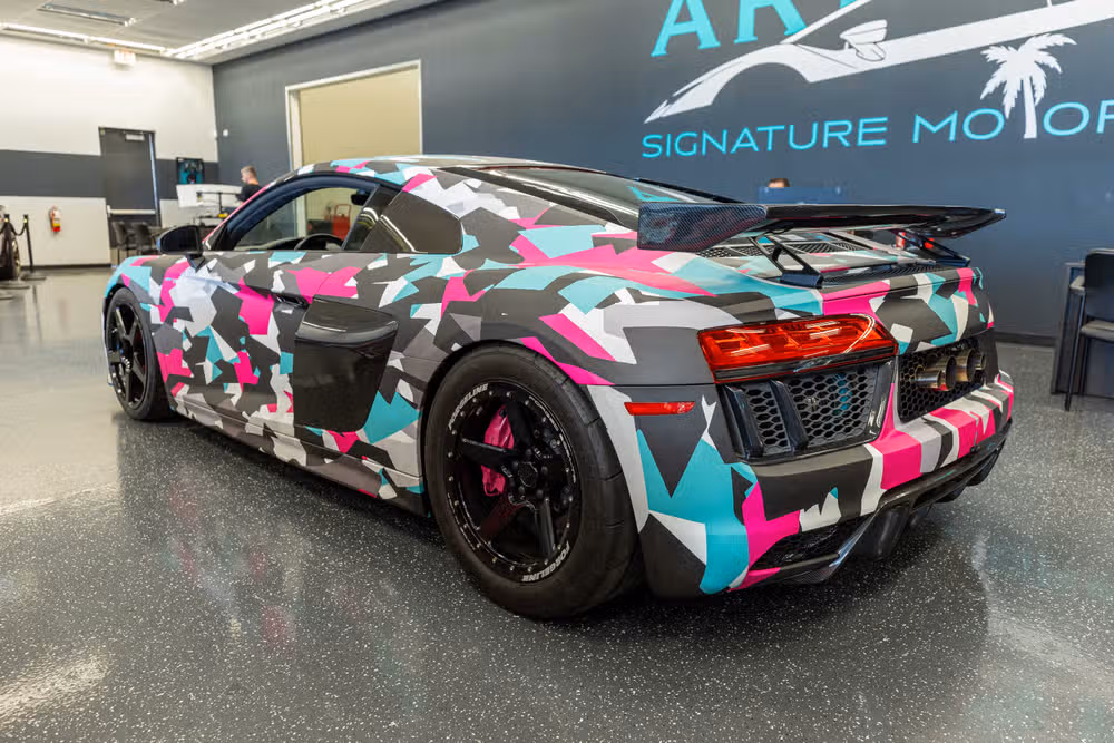 2017 Audi R8 5.2 quattro V10 Plus Image 11
