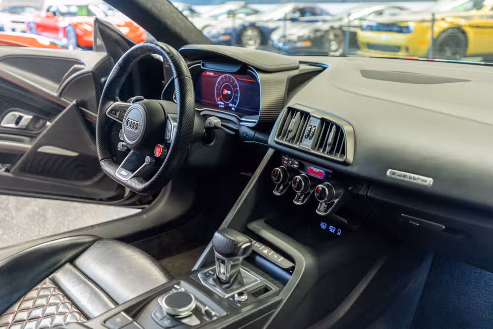 2017 Audi R8 5.2 quattro V10 Plus Image 14