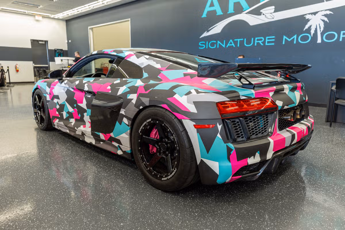 2017 Audi R8 5.2 quattro V10 Plus Image 11
