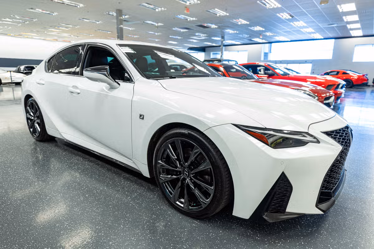 2024 Lexus IS 350 F SPORT Image 4
