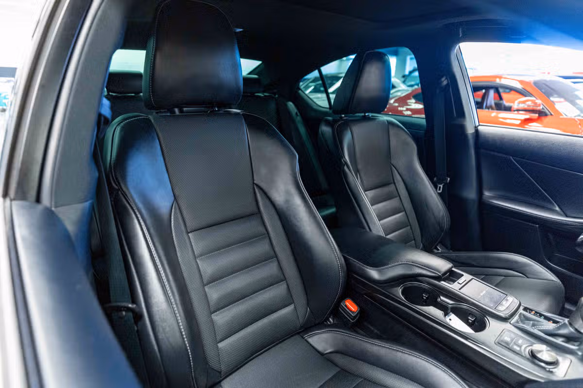 2024 Lexus IS 350 F SPORT Image 15