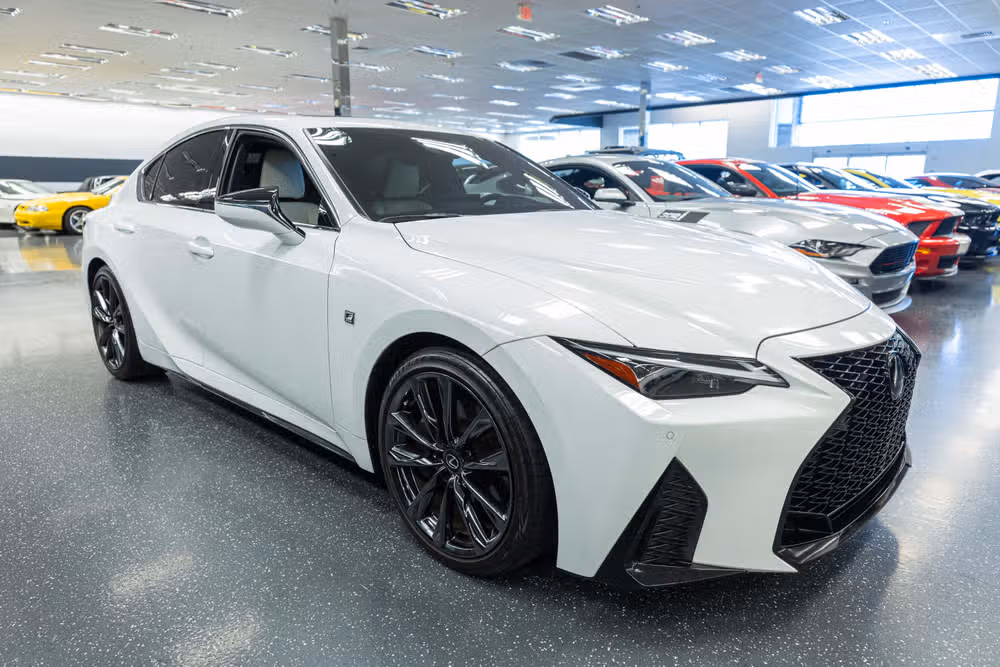 2023 Lexus IS 350 F SPORT Image 4