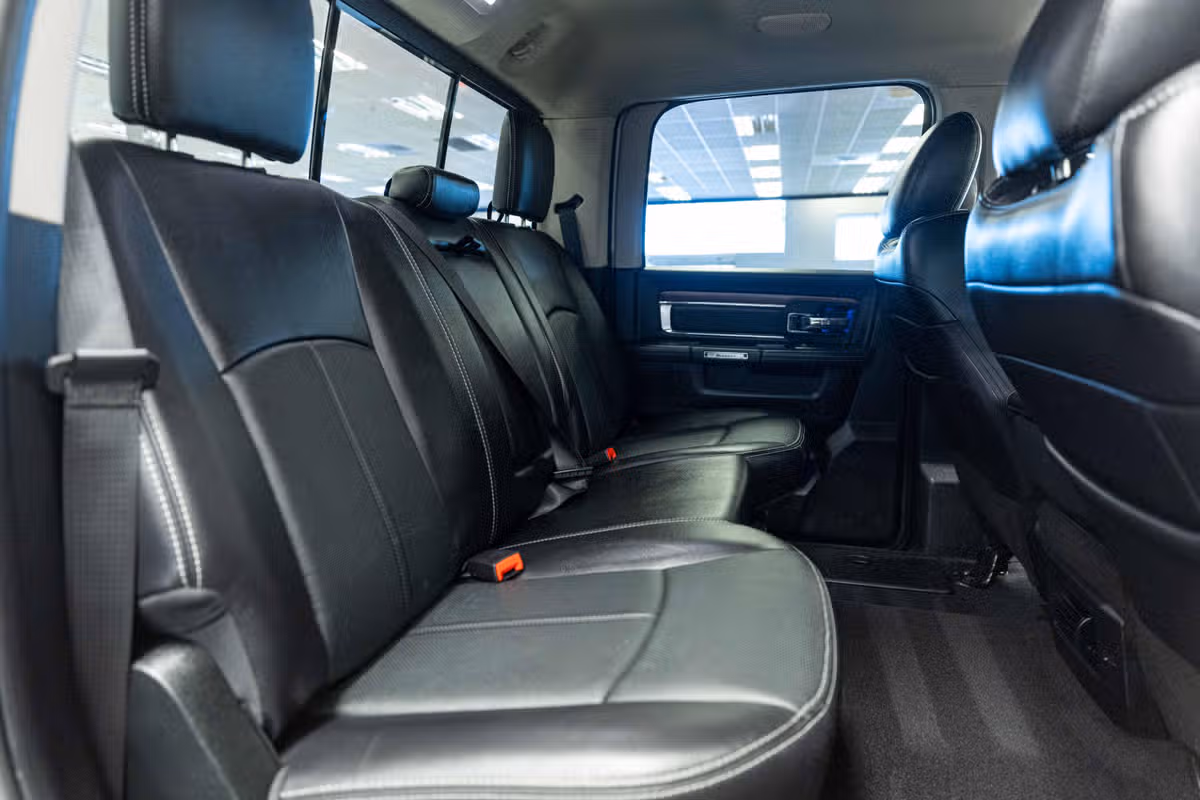 2018 Ram 3500 Laramie Crew Cab Image 14