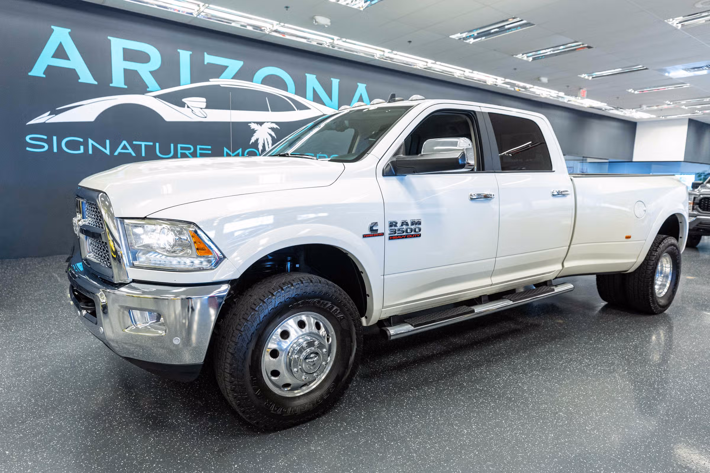 2018 Ram 3500 Laramie Crew Cab Image 1