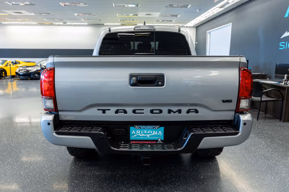 2019 Toyota Tacoma TRD Off-Road Double Cab Image 7