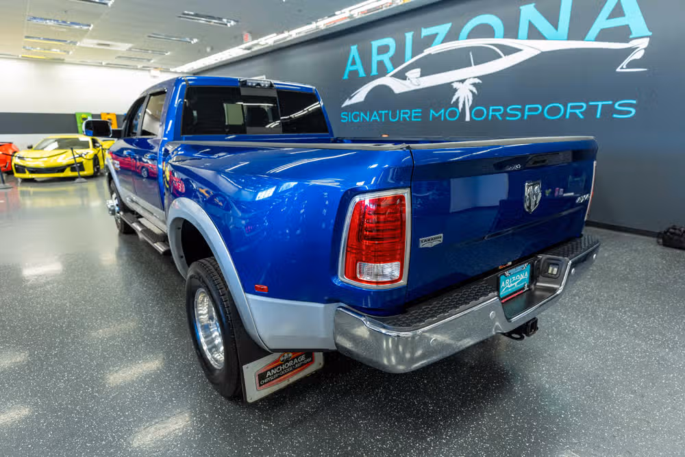 2018 Ram 3500 Laramie Crew Cab Image 8