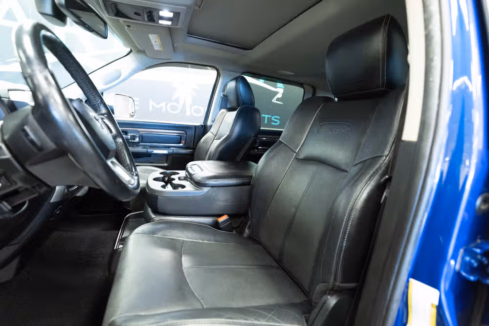 2018 Ram 3500 Laramie Crew Cab Image 12