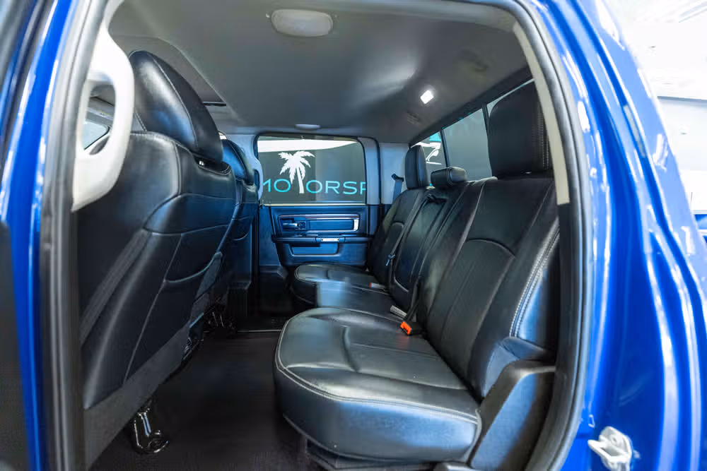 2018 Ram 3500 Laramie Crew Cab Image 13