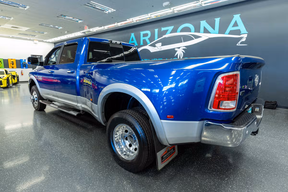 2018 Ram 3500 Laramie Crew Cab Image 9