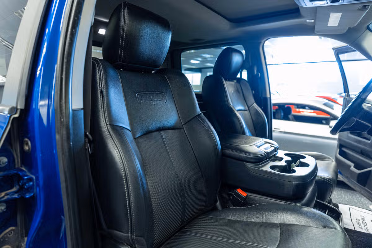 2018 Ram 3500 Laramie Crew Cab Image 16