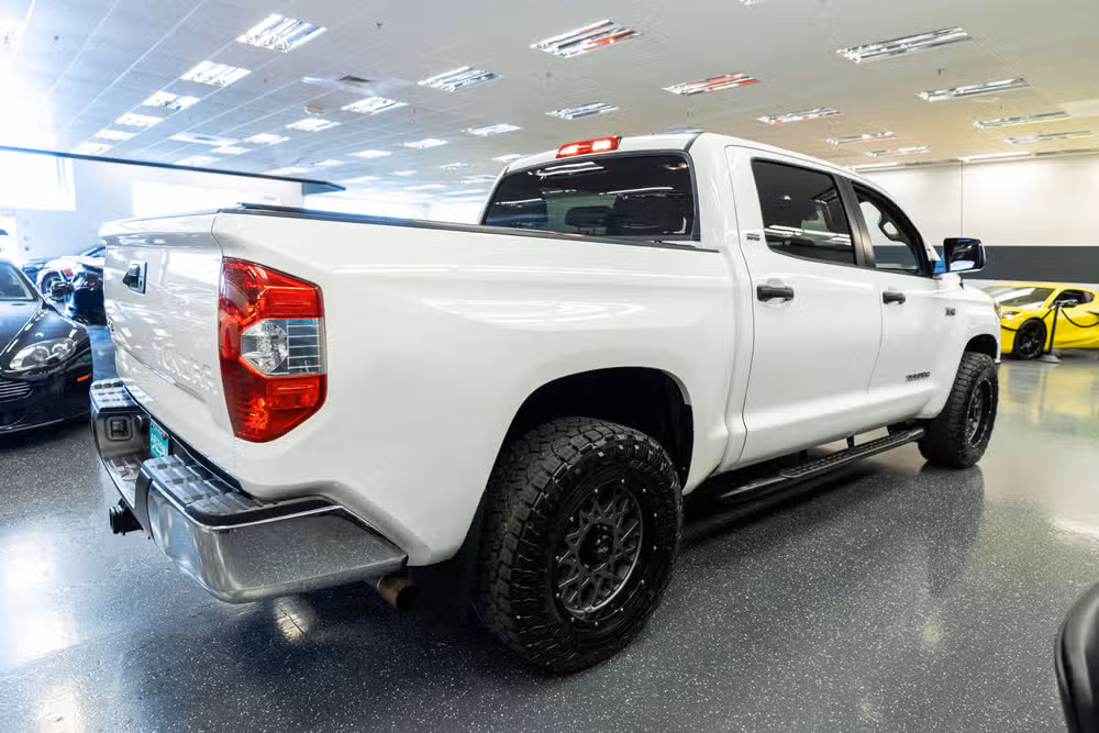 2018 Toyota Tundra SR5 CrewMax Image 5