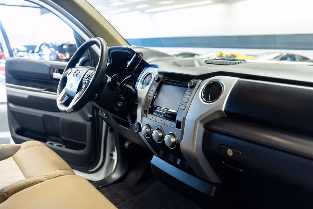 2018 Toyota Tundra SR5 CrewMax Image 16