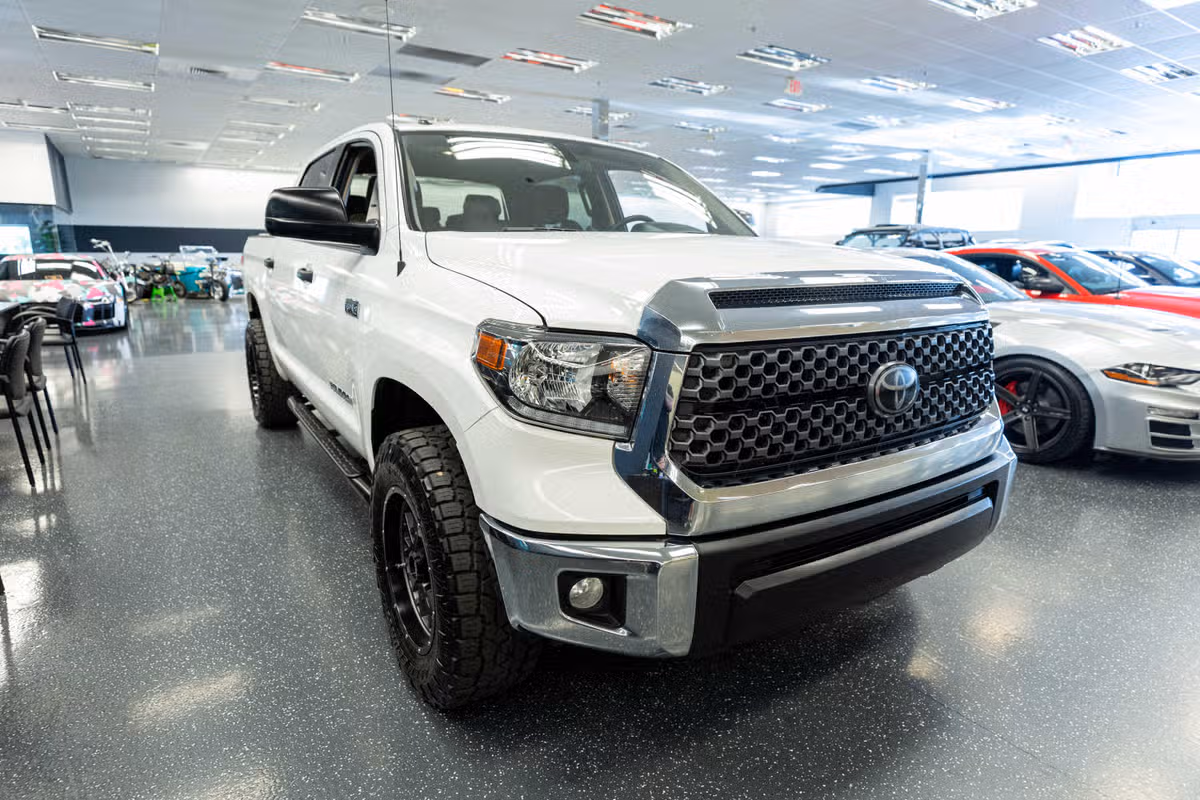 2018 Toyota Tundra SR5 CrewMax Image 3