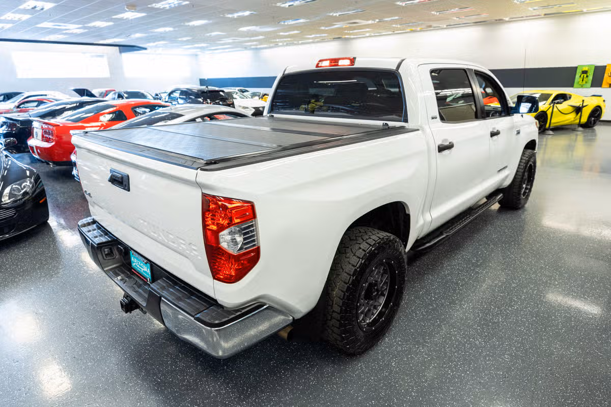 2018 Toyota Tundra SR5 CrewMax Image 6