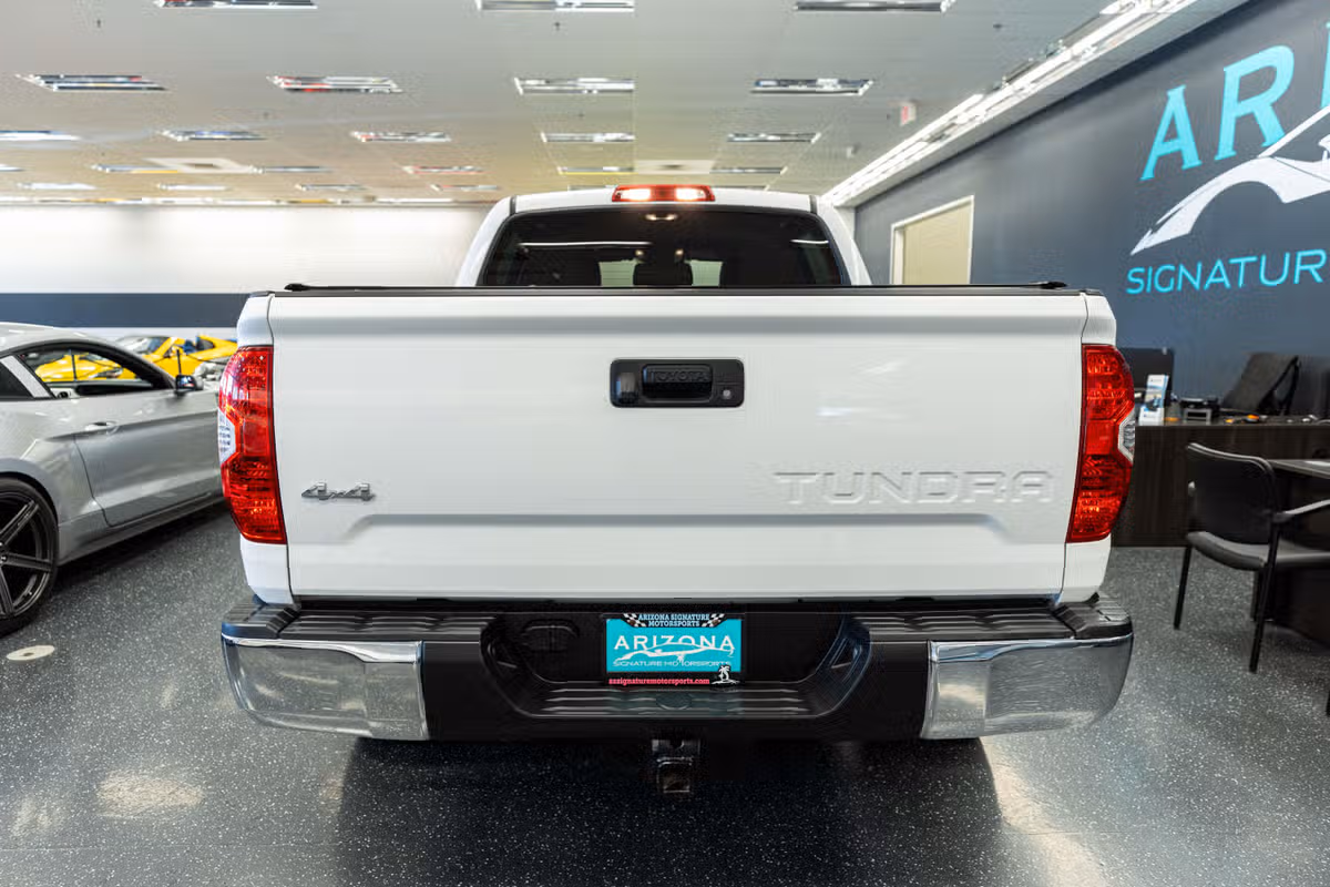 2018 Toyota Tundra SR5 CrewMax Image 7