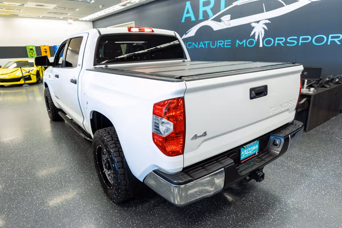 2018 Toyota Tundra SR5 CrewMax Image 8
