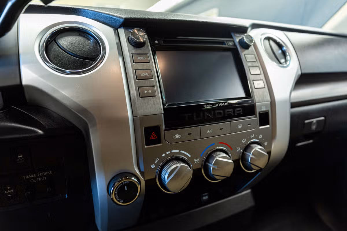 2018 Toyota Tundra SR5 CrewMax Image 12