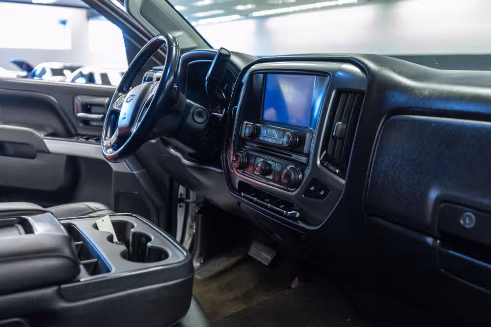 2015 Chevrolet Silverado 2500HD LT Crew Cab Image 17