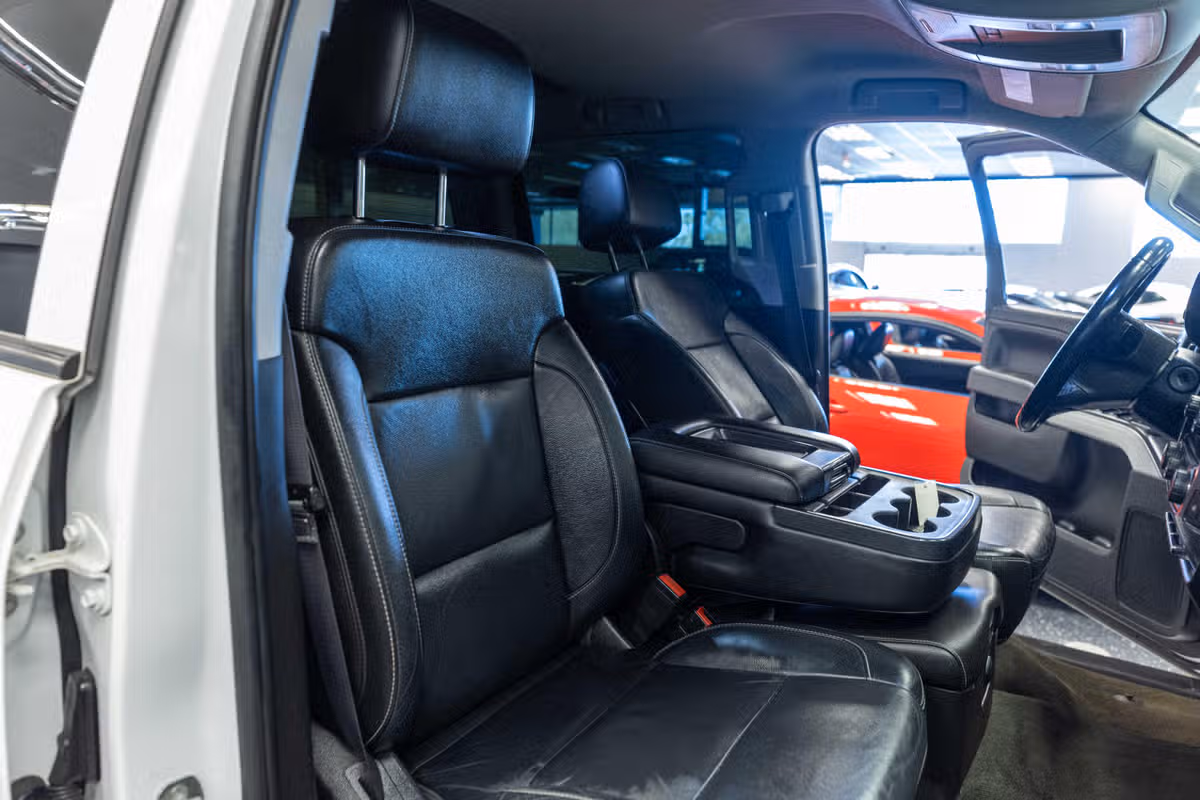 2015 Chevrolet Silverado 2500HD LT Crew Cab Image 18