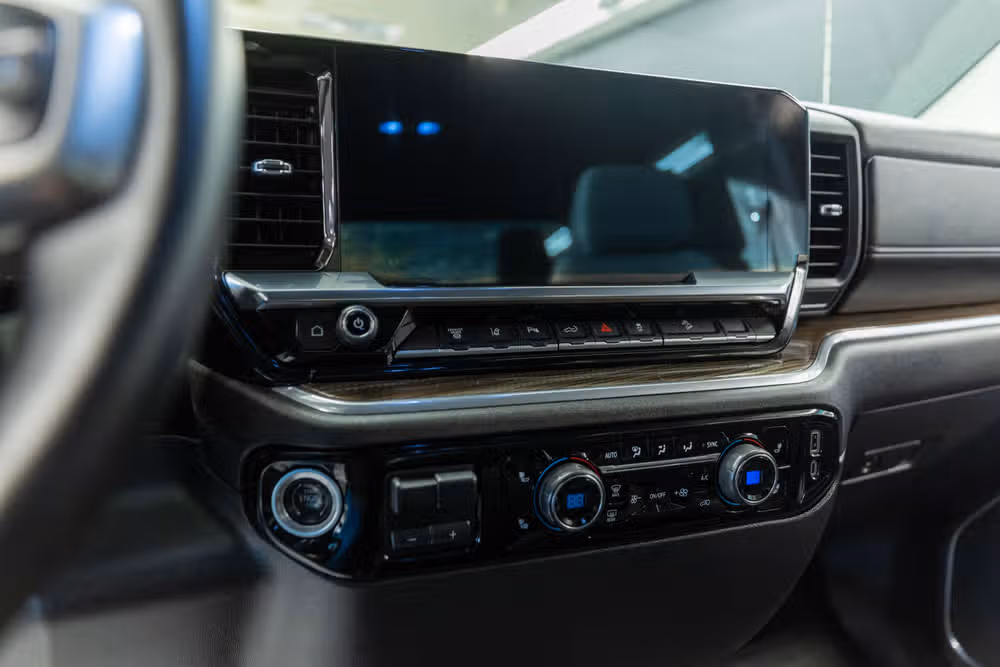 2024 Chevrolet Silverado 3500HD LT Crew Cab Image 11