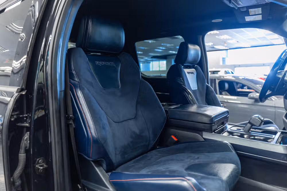 2021 Ford F-150 Raptor SuperCrew Image 16