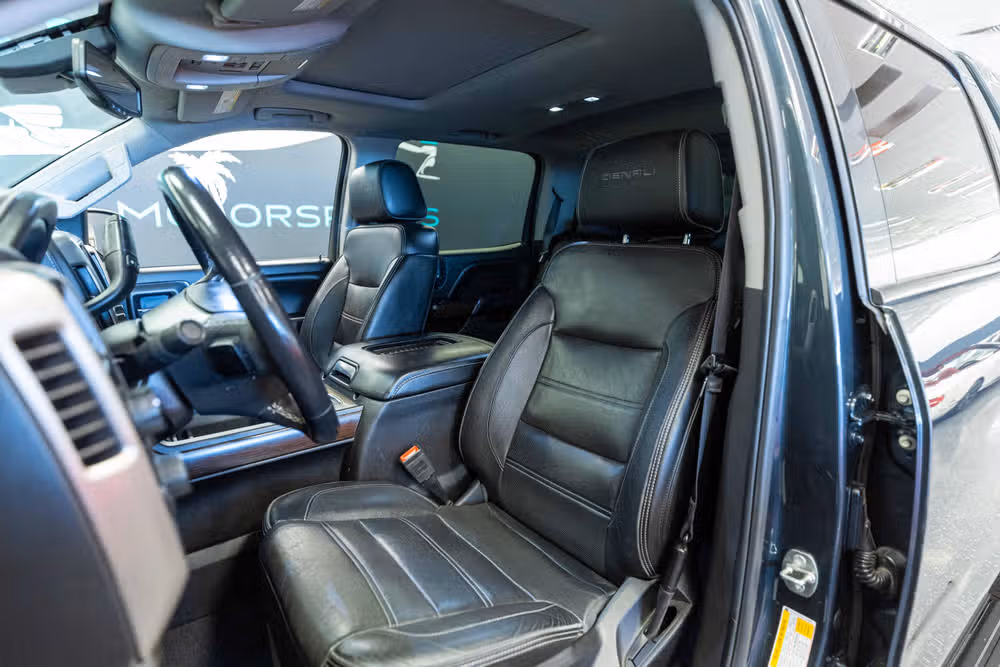2018 GMC Sierra 1500 Denali Crew Cab Image 10