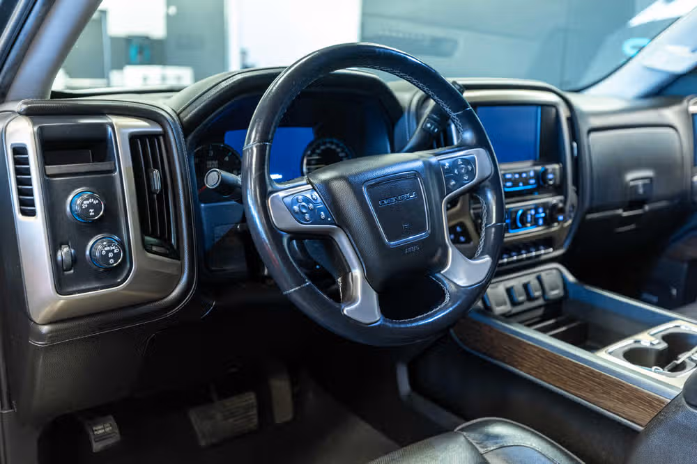 2018 GMC Sierra 1500 Denali Crew Cab Image 11