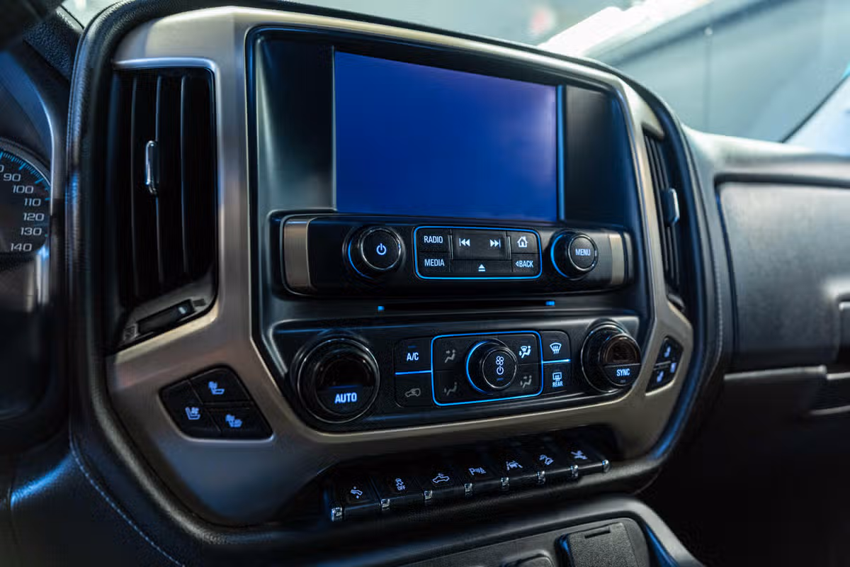 2018 GMC Sierra 1500 Denali Crew Cab Image 13