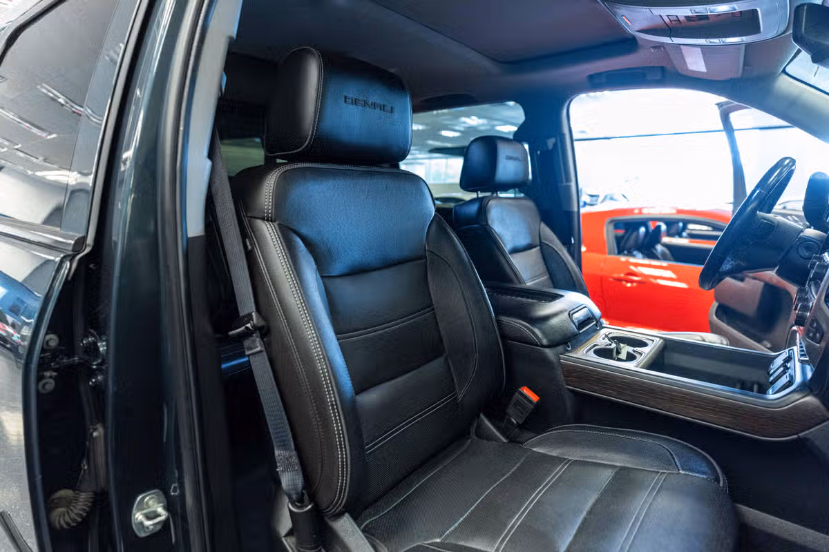 2018 GMC Sierra 1500 Denali Crew Cab Image 18