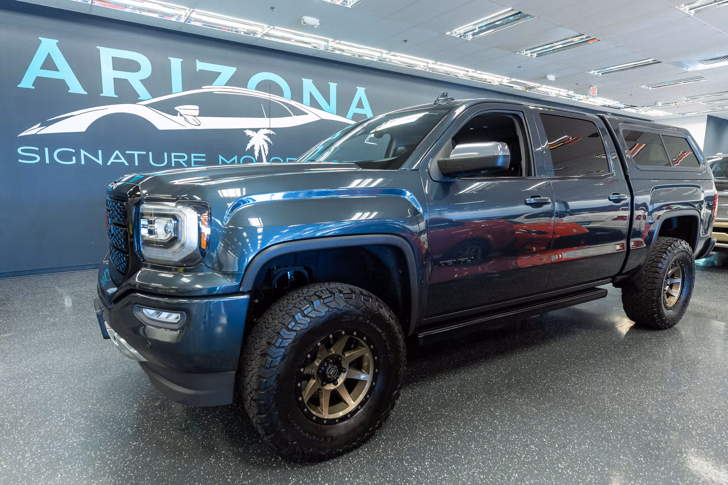 2018 GMC Sierra 1500 Denali Crew Cab Image 1