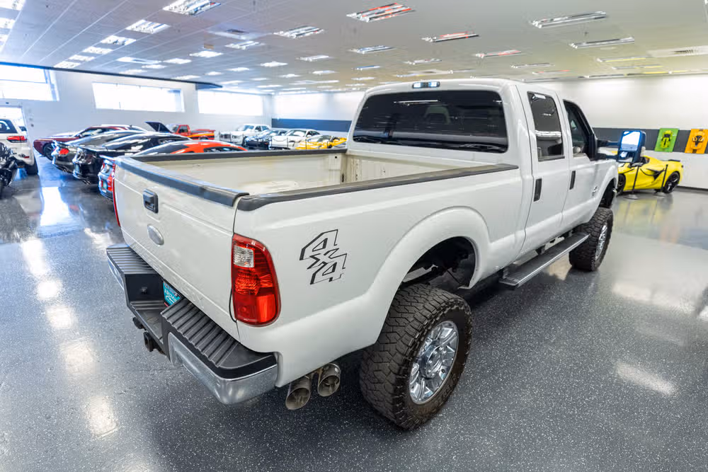 2011 Ford F-250 Super Duty XLT Crew Cab Image 6