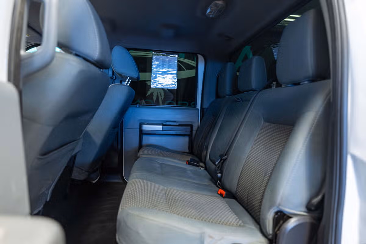 2011 Ford F-250 Super Duty XLT Crew Cab Image 12